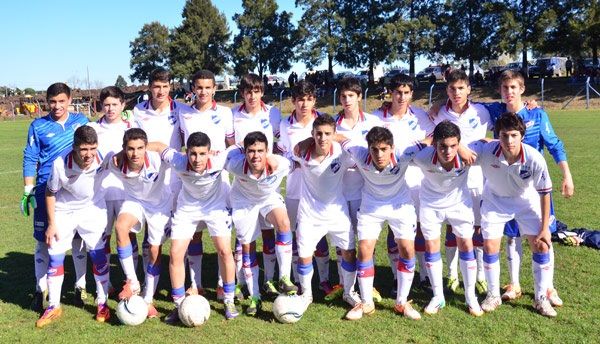 en julio Nacional 5 Wanderers 0